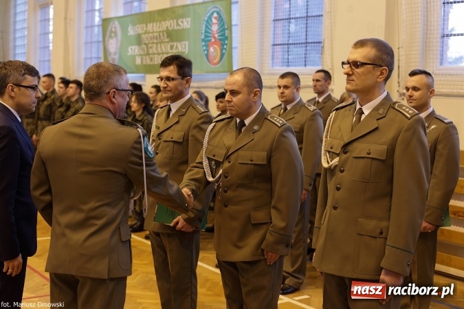 Zdjęcie w galerii na portalu naszraciborz.pl: Z ponad dwustu kandydat&oacute;w wybrano 21. Dziś złożyli ślubowanie wiadomości z regionu