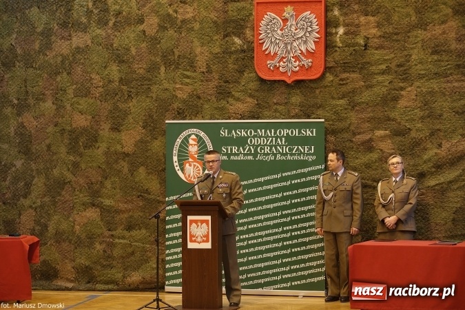 Zdjęcie w galerii na portalu naszraciborz.pl: Z ponad dwustu kandydat&oacute;w wybrano 21. Dziś złożyli ślubowanie wiadomości z regionu