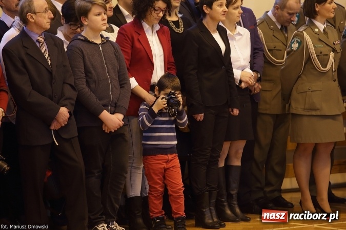 Zdjęcie w galerii na portalu naszraciborz.pl: Z ponad dwustu kandydat&oacute;w wybrano 21. Dziś złożyli ślubowanie wiadomości z regionu