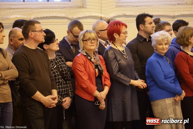 Zdjęcie w galerii na portalu naszraciborz.pl: Z ponad dwustu kandydat&oacute;w wybrano 21. Dziś złożyli ślubowanie wiadomości z regionu