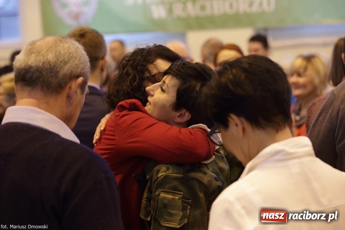 Zdjęcie w galerii na portalu naszraciborz.pl: Z ponad dwustu kandydat&oacute;w wybrano 21. Dziś złożyli ślubowanie wiadomości z regionu