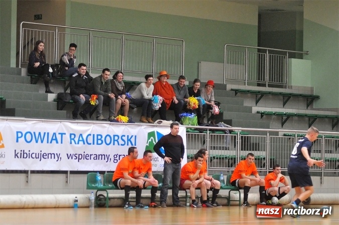 Zdjęcie w galerii na portalu naszraciborz.pl: Poniedziałkowe spotkania w HLPN wiadomości z regionu