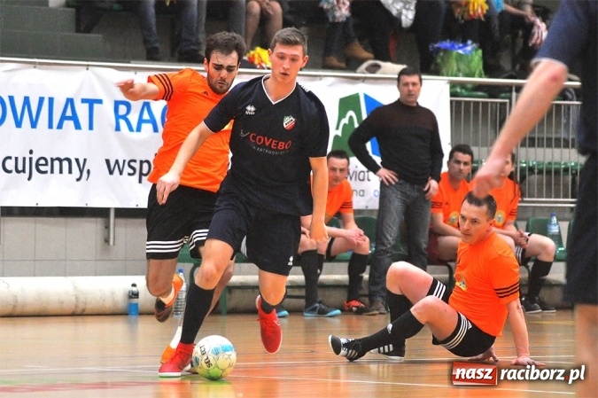 Zdjęcie w galerii na portalu naszraciborz.pl: Poniedziałkowe spotkania w HLPN wiadomości z regionu