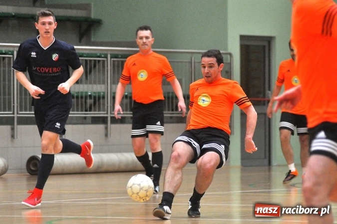 Zdjęcie w galerii na portalu naszraciborz.pl: Poniedziałkowe spotkania w HLPN wiadomości z regionu