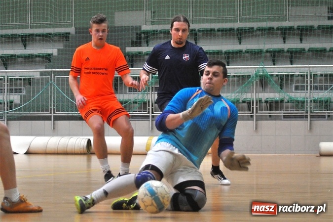 Zdjęcie w galerii na portalu naszraciborz.pl: Poniedziałkowe spotkania w HLPN wiadomości z regionu