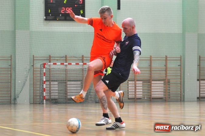 Zdjęcie w galerii na portalu naszraciborz.pl: Poniedziałkowe spotkania w HLPN wiadomości z regionu