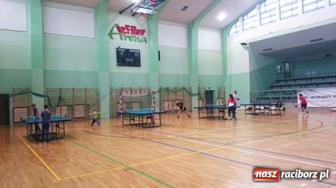 Zdjęcie w galerii na portalu naszraciborz.pl: Zima w Mieście - w Arenie Rafako odbył się turniej tenisa stołowego wiadomości z regionu
