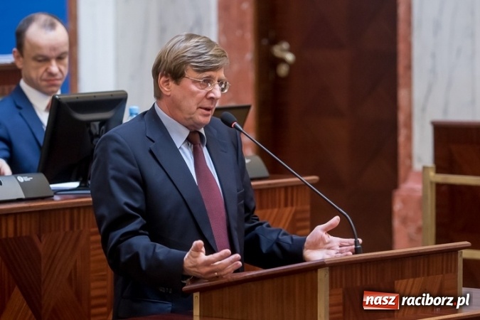 Zdjęcie w galerii na portalu naszraciborz.pl: Sejmik w Katowicach przeciwko podziałowi województwa śląskiego  wiadomości z regionu