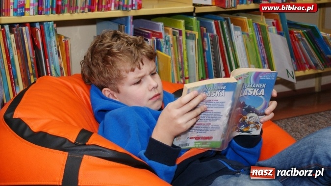 Zdjęcie w galerii na portalu naszraciborz.pl: Karykatura i komiks pod lupą w bibliotece  wiadomości z regionu