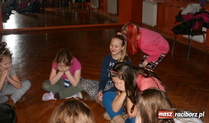 Zdjęcie w galerii na portalu naszraciborz.pl: Czy trudno być dziennikarzem? Inspirujące warsztaty w GCK!  wiadomości z regionu