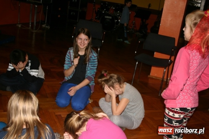 Zdjęcie w galerii na portalu naszraciborz.pl: Czy trudno być dziennikarzem? Inspirujące warsztaty w GCK!  wiadomości z regionu