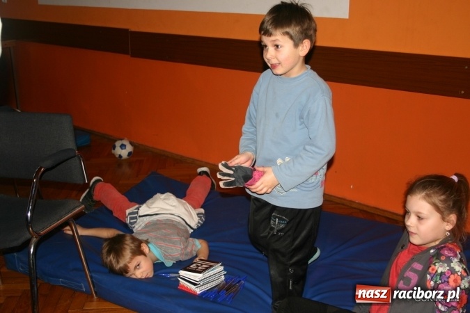 Zdjęcie w galerii na portalu naszraciborz.pl: Czy trudno być dziennikarzem? Inspirujące warsztaty w GCK!  wiadomości z regionu