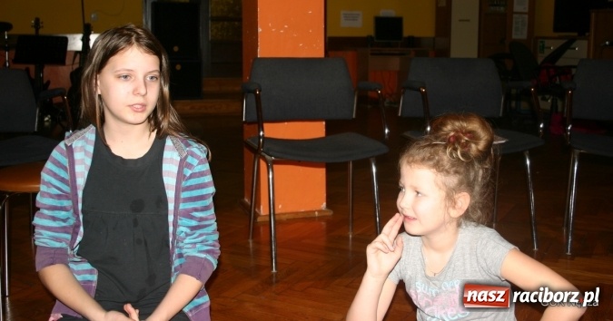 Zdjęcie w galerii na portalu naszraciborz.pl: Czy trudno być dziennikarzem? Inspirujące warsztaty w GCK!  wiadomości z regionu