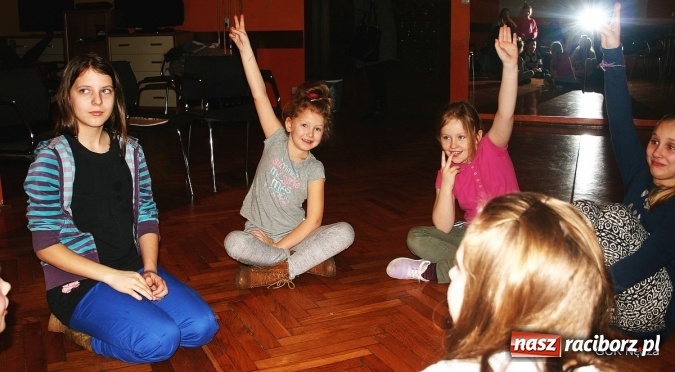 Zdjęcie w galerii na portalu naszraciborz.pl: Czy trudno być dziennikarzem? Inspirujące warsztaty w GCK!  wiadomości z regionu