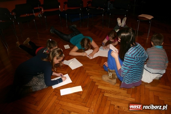 Zdjęcie w galerii na portalu naszraciborz.pl: Czy trudno być dziennikarzem? Inspirujące warsztaty w GCK!  wiadomości z regionu