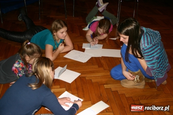 Zdjęcie w galerii na portalu naszraciborz.pl: Czy trudno być dziennikarzem? Inspirujące warsztaty w GCK!  wiadomości z regionu