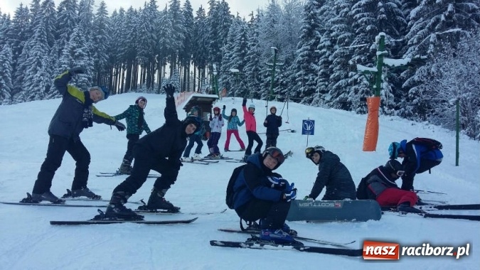 Zdjęcie w galerii na portalu naszraciborz.pl: Uczniowie G5 na obozie narciarskim w Ostravicy wiadomości z regionu