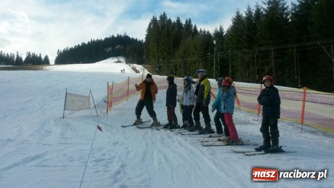 Zdjęcie w galerii na portalu naszraciborz.pl: Uczniowie G5 na obozie narciarskim w Ostravicy wiadomości z regionu