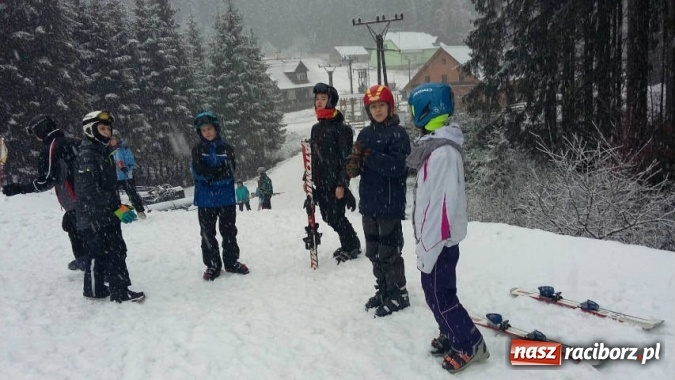 Zdjęcie w galerii na portalu naszraciborz.pl: Uczniowie G5 na obozie narciarskim w Ostravicy wiadomości z regionu
