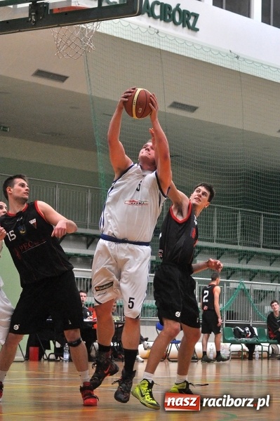 Zdjęcie w galerii na portalu naszraciborz.pl: Ofensywa musiała uznać wyższość GKS-u Tychy wiadomości z regionu