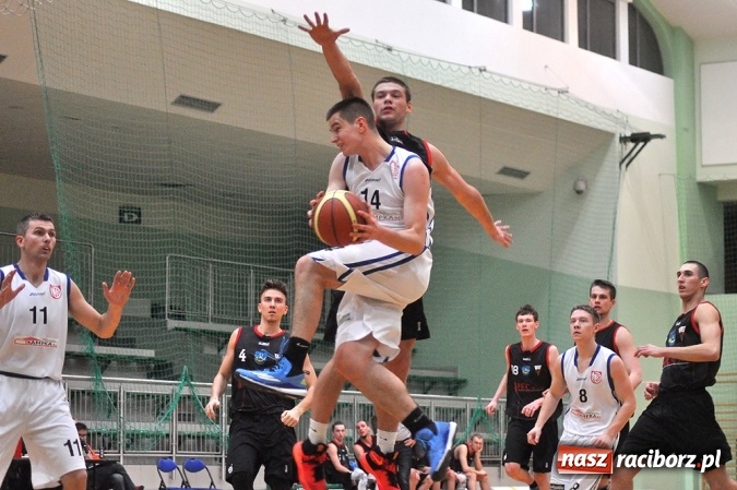 Zdjęcie w galerii na portalu naszraciborz.pl: Ofensywa musiała uznać wyższość GKS-u Tychy wiadomości z regionu