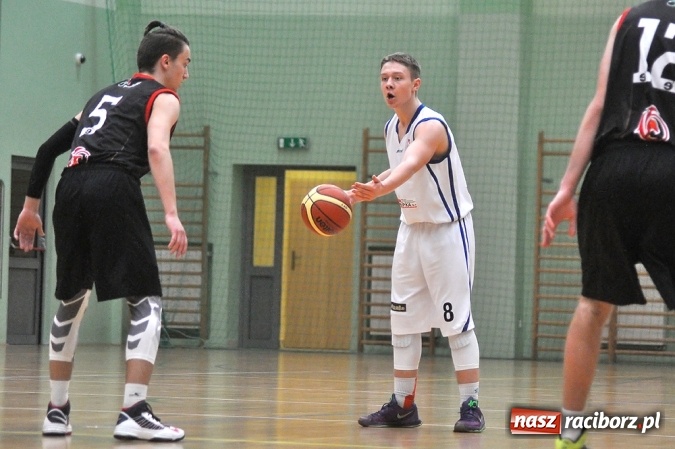 Zdjęcie w galerii na portalu naszraciborz.pl: Ofensywa musiała uznać wyższość GKS-u Tychy wiadomości z regionu