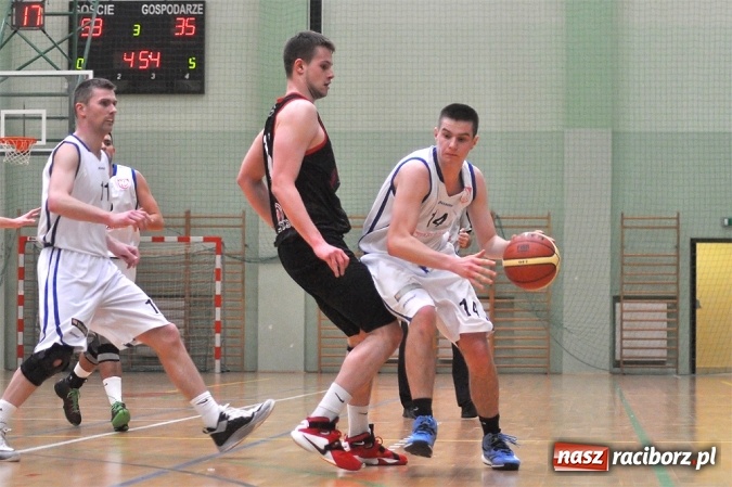 Zdjęcie w galerii na portalu naszraciborz.pl: Ofensywa musiała uznać wyższość GKS-u Tychy wiadomości z regionu