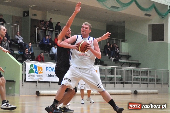 Zdjęcie w galerii na portalu naszraciborz.pl: Ofensywa musiała uznać wyższość GKS-u Tychy wiadomości z regionu