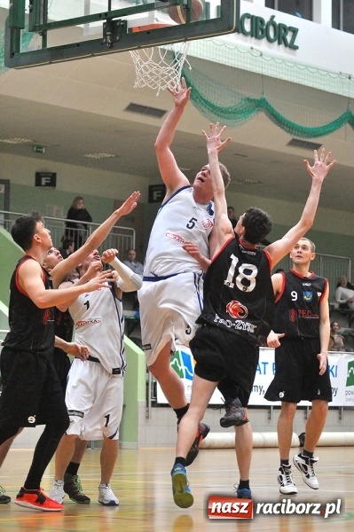 Zdjęcie w galerii na portalu naszraciborz.pl: Ofensywa musiała uznać wyższość GKS-u Tychy wiadomości z regionu