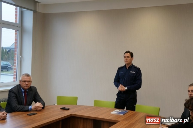 Zdjęcie w galerii na portalu naszraciborz.pl: W powiecie odbyły się kolejne debaty społeczne wiadomości z regionu