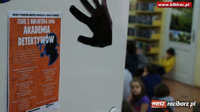 Zdjęcie w galerii na portalu naszraciborz.pl: Kryminalne zagadki Raciborza rozwikłane w bibliotece wiadomości z regionu