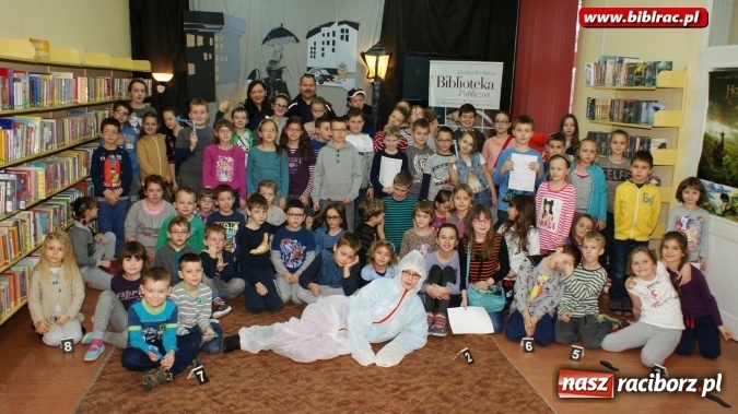 Zdjęcie w galerii na portalu naszraciborz.pl: Kryminalne zagadki Raciborza rozwikłane w bibliotece wiadomości z regionu