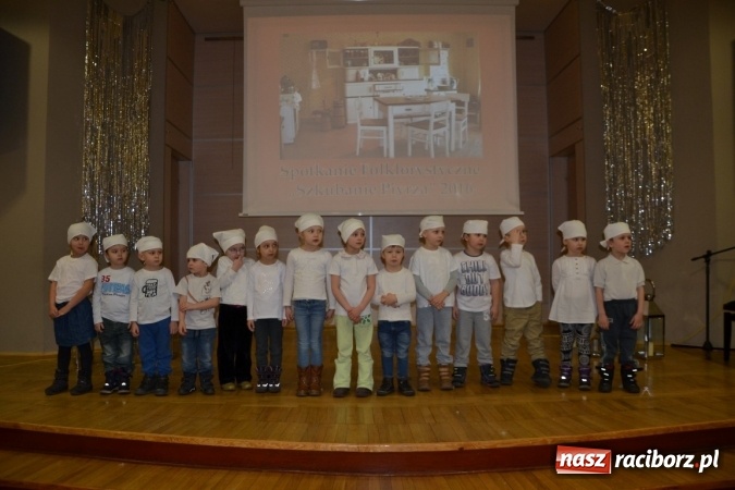 Zdjęcie w galerii na portalu naszraciborz.pl: W Tworkowie zaś furgało piyrze wiadomości z regionu