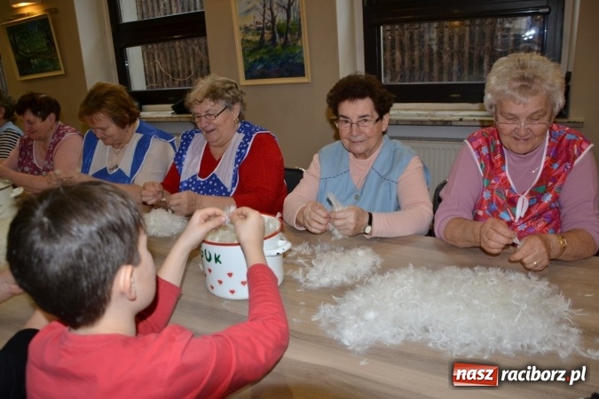 Zdjęcie w galerii na portalu naszraciborz.pl: W Tworkowie zaś furgało piyrze wiadomości z regionu