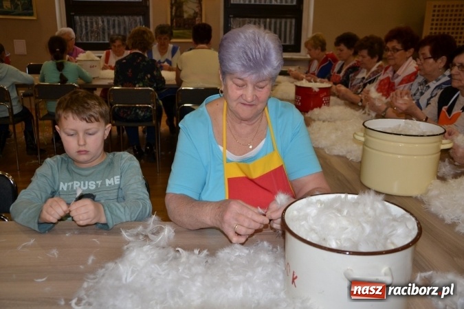 Zdjęcie w galerii na portalu naszraciborz.pl: W Tworkowie zaś furgało piyrze wiadomości z regionu