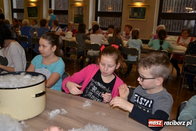 Zdjęcie w galerii na portalu naszraciborz.pl: W Tworkowie zaś furgało piyrze wiadomości z regionu