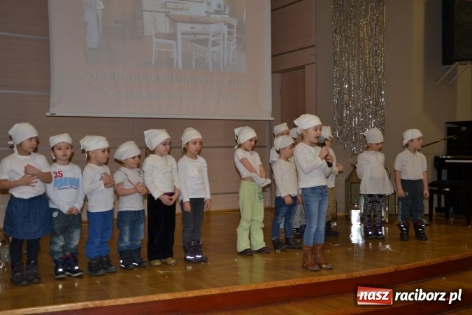 Zdjęcie w galerii na portalu naszraciborz.pl: W Tworkowie zaś furgało piyrze wiadomości z regionu