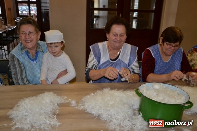 Zdjęcie w galerii na portalu naszraciborz.pl: W Tworkowie zaś furgało piyrze wiadomości z regionu