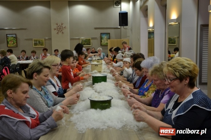 Zdjęcie w galerii na portalu naszraciborz.pl: W Tworkowie zaś furgało piyrze wiadomości z regionu