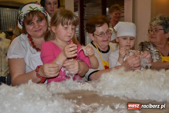 Zdjęcie w galerii na portalu naszraciborz.pl: W Tworkowie zaś furgało piyrze wiadomości z regionu