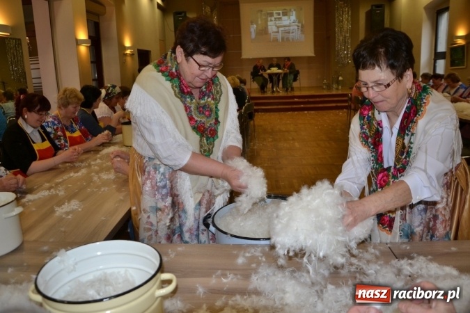 Zdjęcie w galerii na portalu naszraciborz.pl: W Tworkowie zaś furgało piyrze wiadomości z regionu