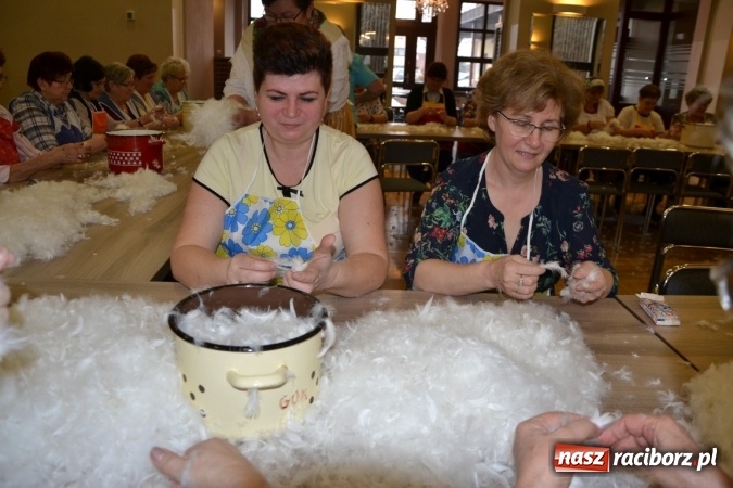 Zdjęcie w galerii na portalu naszraciborz.pl: W Tworkowie zaś furgało piyrze wiadomości z regionu