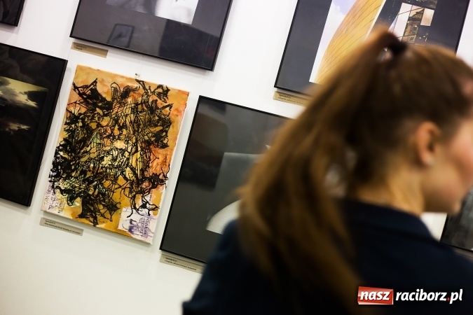 Zdjęcie w galerii na portalu naszraciborz.pl: Wystawa studentek PWSZ w Czarnym Kocie wiadomości z regionu