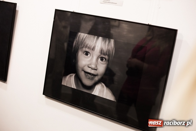 Zdjęcie w galerii na portalu naszraciborz.pl: Wystawa studentek PWSZ w Czarnym Kocie wiadomości z regionu