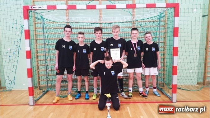 Zdjęcie w galerii na portalu naszraciborz.pl: Zima w Mieście z raciborskim OSiR-em - turniej halowej piłki nożnej  wiadomości z regionu