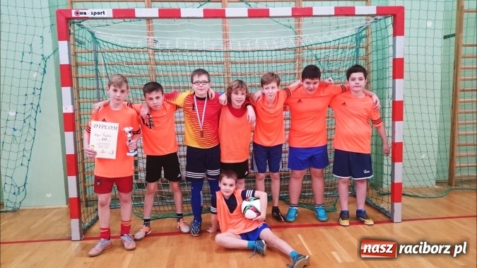 Zdjęcie w galerii na portalu naszraciborz.pl: Zima w Mieście z raciborskim OSiR-em - turniej halowej piłki nożnej  wiadomości z regionu