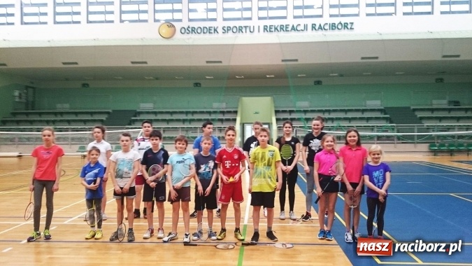 Zdjęcie w galerii na portalu naszraciborz.pl: Aktywne ferie w Arenie Rafako - wczoraj odbył się tam turniej badmintona wiadomości z regionu