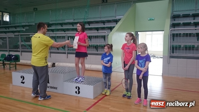 Zdjęcie w galerii na portalu naszraciborz.pl: Aktywne ferie w Arenie Rafako - wczoraj odbył się tam turniej badmintona wiadomości z regionu