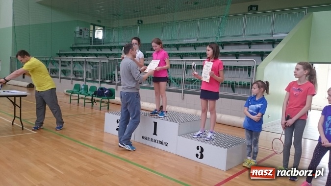 Zdjęcie w galerii na portalu naszraciborz.pl: Aktywne ferie w Arenie Rafako - wczoraj odbył się tam turniej badmintona wiadomości z regionu