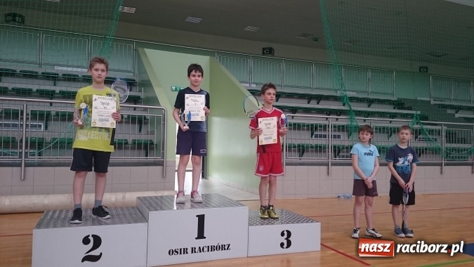 Zdjęcie w galerii na portalu naszraciborz.pl: Aktywne ferie w Arenie Rafako - wczoraj odbył się tam turniej badmintona wiadomości z regionu